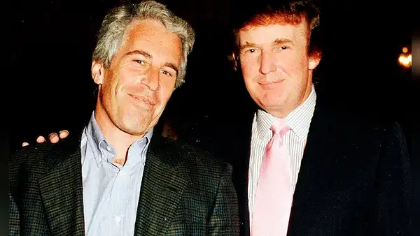 Trump resta importancia a las imágenes en las que aparece junto a Epstein: “Tiene fotos con todo el mundo”