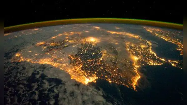 Las observaciones por satélite revelan que la península Ibérica ahora se mueve en el sentido de las agujas del reloj