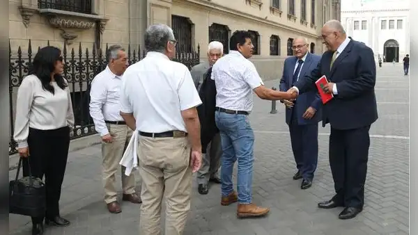 Gremios de transporte exigen a presidente José Jerí medidas inmediatas: “Nos están meciendo, las extorsiones han aumentado”