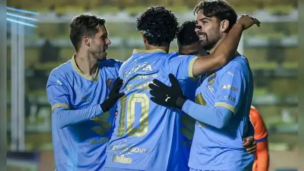 Bolívar goleó y dominó a Blooming en la semifinal de la Copa Paceña 2025: el ‘Libertador’ enfrentará a Nacional Potosí en la final