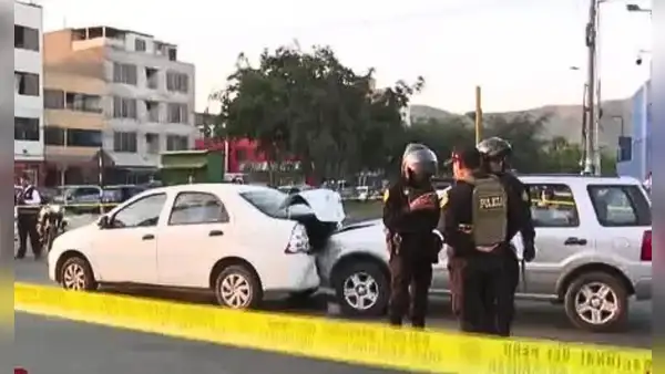 Balean a conductor dentro de su auto en Los Olivos: choca y es hallado muerto por chofer que iba a reclamarle