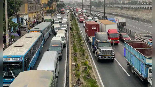 Tráfico en Lima EN VIVO hoy: calles cerradas, rutas alternas y estado del tránsito vehicular en tiempo real a pocos días de Navidad