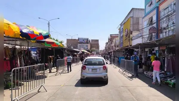 Chiclayo: ambulantes buscan repetir feria en los exteriores del mercado Modelo en temporadas comerciales del 2026