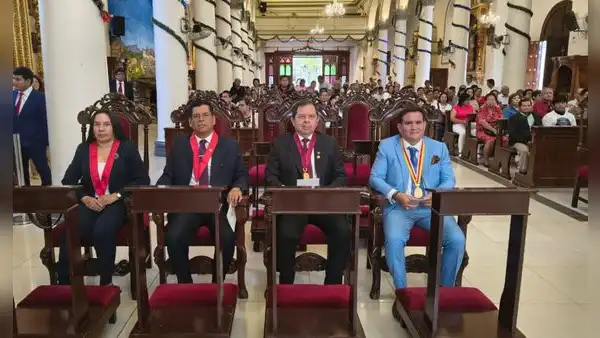 Presidente de la Corte participa de los actos protocolares por el 205 Aniversario del Grito Libertario de Piura
