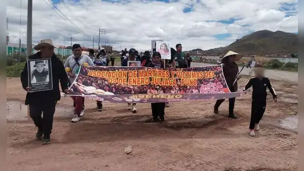 Familiares de víctimas en protestas inician Marcha de Sacrificio desde Puno hacia Lima para exigir justicia
