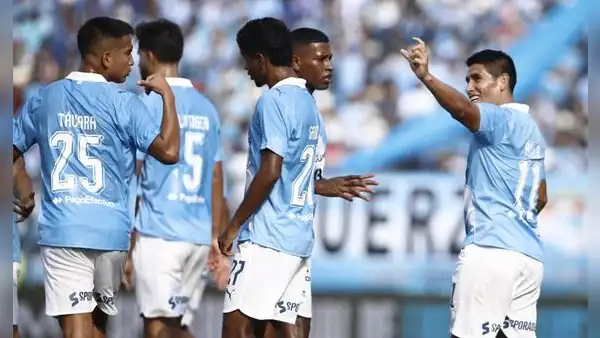 Sporting Cristal venció a la U. Católica de Ecuador en su amistoso de presentación por la Tarde Celeste