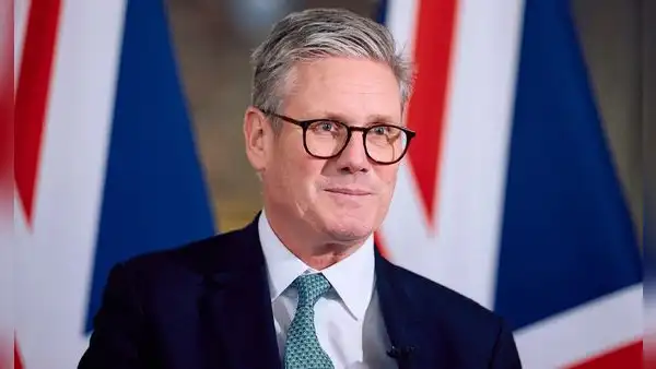 Primer ministro británico destaca avances en la relación entre Reino Unido y China tras reunión con Xi Jinping