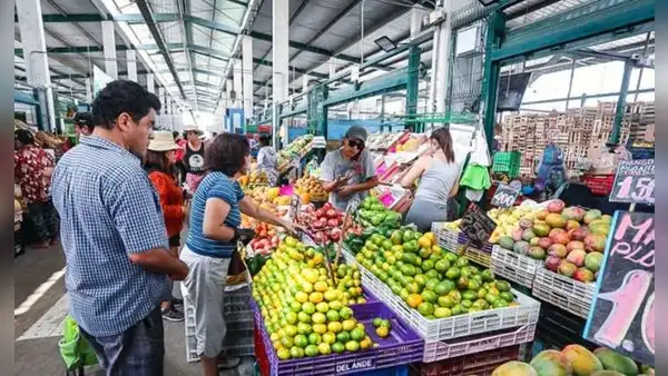 Inflación arranca el 2026 con aumento de 1,7% anual, presionada por el pollo y la comida en restaurantes