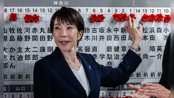 El partido de la primera ministra de Japón, Sanae Takaichi, recupera la mayoría en elecciones legislativas, según primeros sondeos