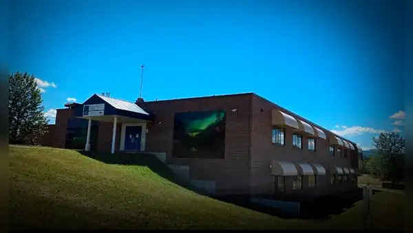 Tiroteo en escuela secundaria de Canadá deja 10 muertos y al menos 27 heridos