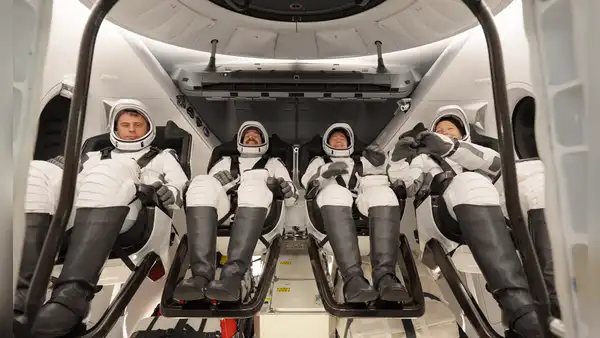 SpaceX y la NASA lanzan juntos la misión Crew-12 con 4 astronautas hacia la Estación Espacial Internacional