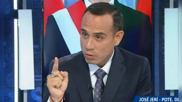 Jerí: "Yo tomé juramento como presidente y el procedimiento que corresponde es la vacancia”