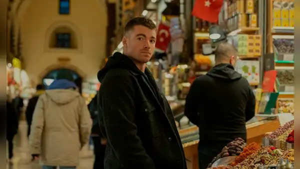 'El agente nocturno' temporada 3 reparto: ¿quién es quién en la serie de espionaje de Netflix?