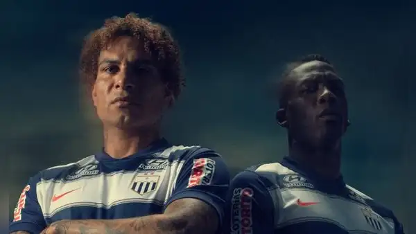 Alianza Lima estrena camiseta en honor a sus 125 años: cambio en el escudo y nuevos detalles de la indumentaria