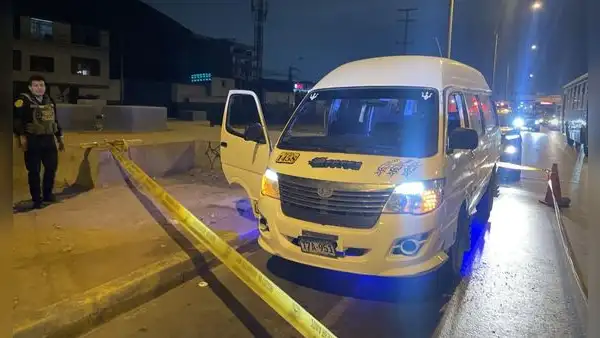Chofer de la empresa Acorsa, baleado en el Callao, fallece y transportistas bloquean un tramo de la av. Néstor Gambetta
