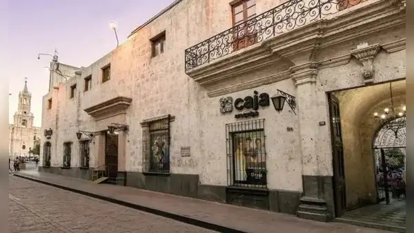 Caja Arequipa alcanza 40 años acompañando el crecimiento de los emprendedores del Perú