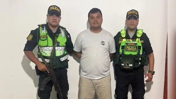 Implicado en asesinato de Andrea Vidal es investigado por clonación de 210 placas
