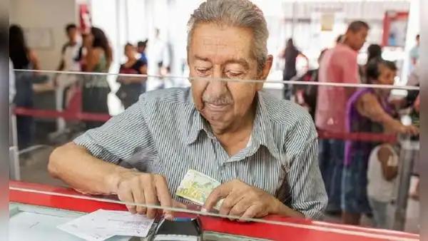 Profesores jubilados recibirán hasta S/3.500: Congreso aprueba incremento de pensión