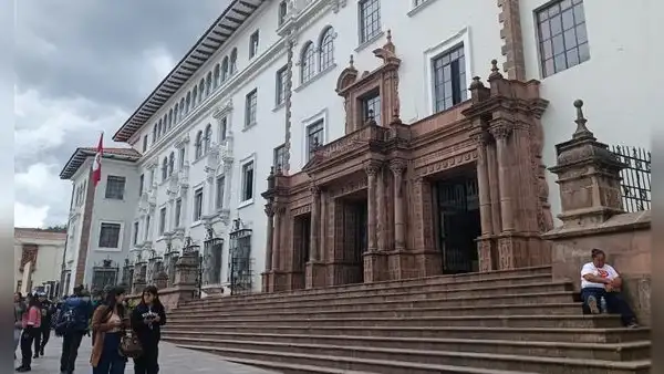 Dictan 13 años de cárcel contra hombre que grababa a menores en centros comerciales de Cusco
