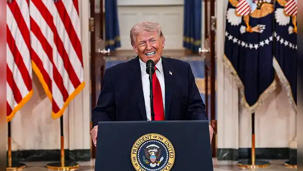Trump disuelve las esperanzas de paz y amenaza a golpear con "mucha fuerza" Irán hasta completar sus objetivos