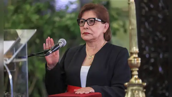 Ministra de Educación no asistió al Congreso para responder por crisis de becas en Pronabec