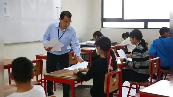 Aprobado por el Gobierno | Docentes tendrán cinco años para acreditar maestría tras nombramiento extraordinario