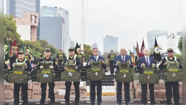 Contradicciones entre Mininter y Contraloría por los chalecos antibalas