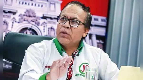 Roberto Sánchez propone elevar sueldo mínimo a S/1.500 y duplicar Pensión 65 a S/500