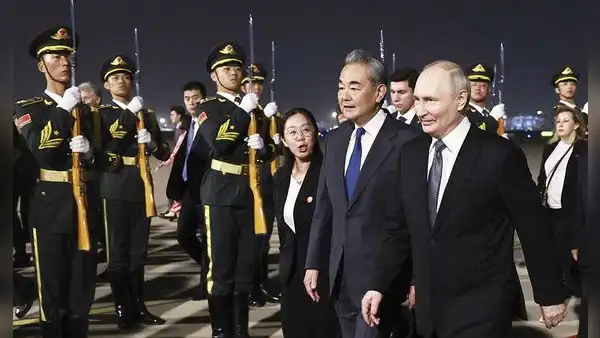 Putin llega a China tras la visita de Trump y busca blindar su alianza con Xi Jinping en medio de tensiones globales