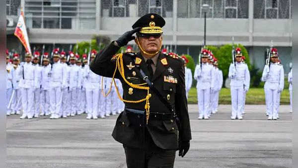 Jefe del Ejército “reactiva” contrato anulado para que rusos reparen helicópteros