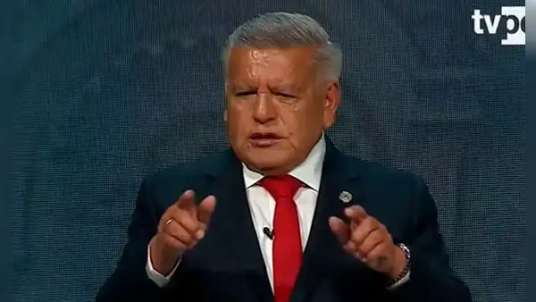 César Acuña confirma que no postulará a las elecciones regionales y municipales: "La gente quiere renovación"