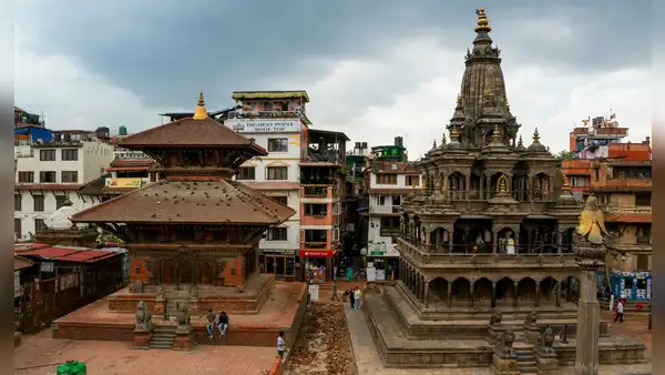 Nepal utiliza toneladas de residuos plásticos para construir carreteras más ecológicas, duraderas y resistentes a la humedad