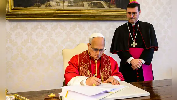 Papa León XIV insta a que la inteligencia artificial “no domine al ser humano” en su primera encíclica