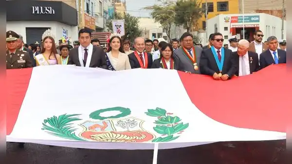 Corte de Moquegua participó en actos protocolares por el 56° aniversario de la provincia de Ilo