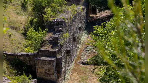 Arqueólogos españoles descubren el sistema hídrico que abasteció más de 10 siglos mítica ciudad griega clave de la civilización moderna
