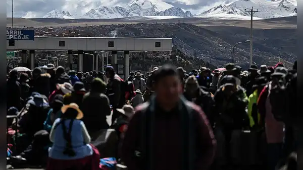 Vicepresidente de Rodrigo Paz posterga el diálogo con los sindicatos que exigen la renuncia del mandatario en Bolivia