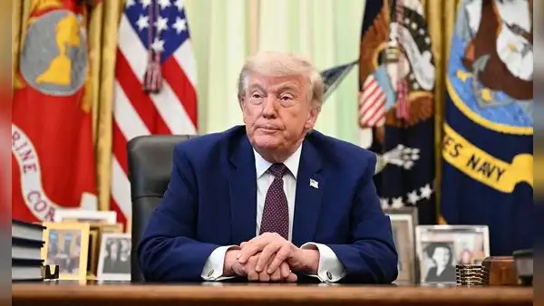 La Cámara de Representantes de EE. UU. aprueba una medida para detener la guerra de Trump contra Irán