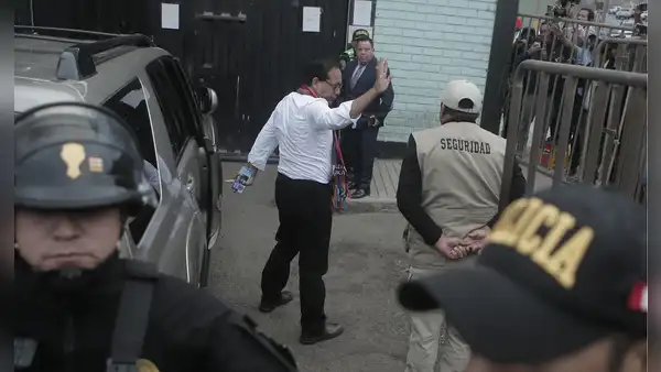 INPE niega privilegios a Roberto Sánchez tras visita a Pedro Castillo durante la segunda vuelta