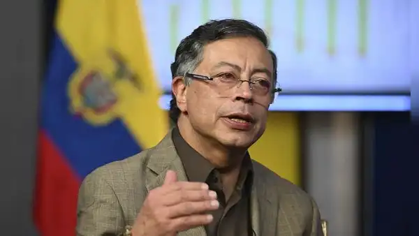 Gustavo Petro anuncia que restablecerá relaciones diplomáticas con Perú si Roberto Sánchez gana las elecciones