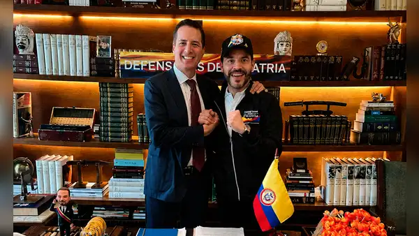 Abelardo de la Espriella no se opone a la deportación de colombianos con asilo en EE. UU., según senador Bernie Moreno