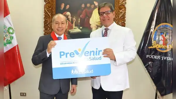 Corte de Moquegua y EsSalud impulsan programa de salud preventiva para trabajadores judiciales