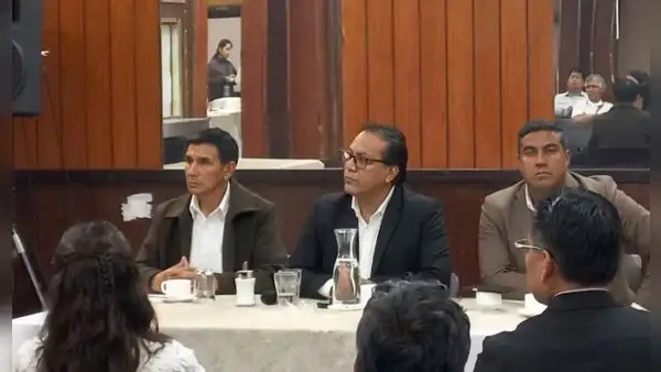 Juntos por el Perú designa como voceros principales a José Mercedes Castillo y Ernesto Zunini