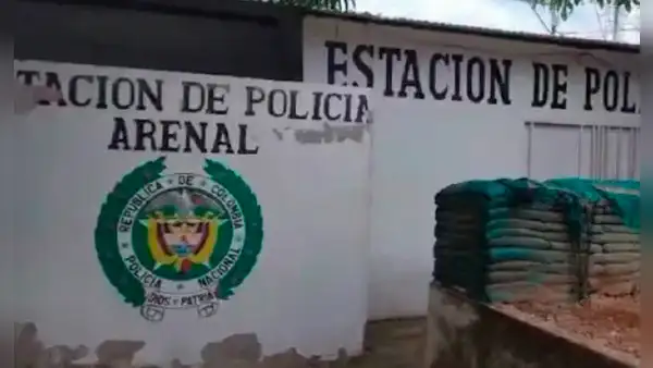 Ataque con drones destroza estación de Policía en Colombia y deja alrededor de cuatro uniformados heridos
