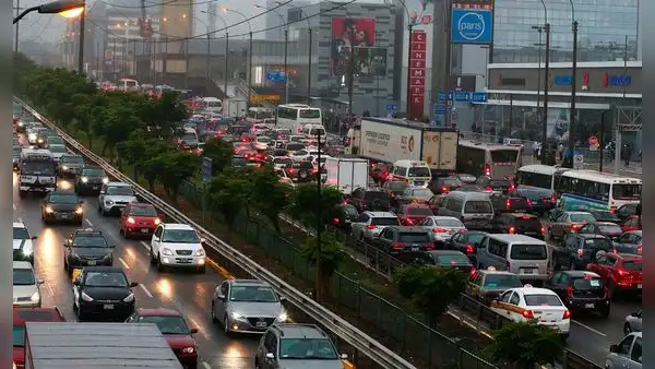 Tráfico en Lima cuesta S/30.000 millones al año: AAP plantea cuatro ejes para reformar el transporte