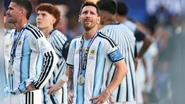 Messi rompe en llanto tras perder la final del Mundial 2026 ante España: la imagen que conmueve al mundo