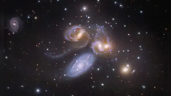 Astrónomos observan a una galaxia gigante ensamblándose pieza a pieza 1.200 millones de años después del Big Bang