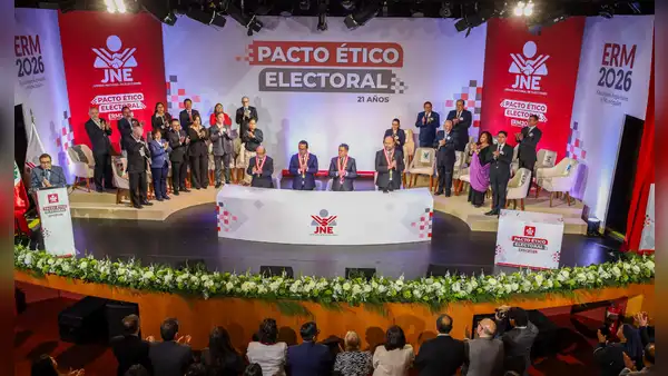 Candidatos a la alcaldía de Lima firman Pacto Ético Electoral: solo 19 postulantes asistieron al evento