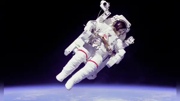Los científicos finalmente descubren por qué los astronautas sufren de estreñimiento en el espacio