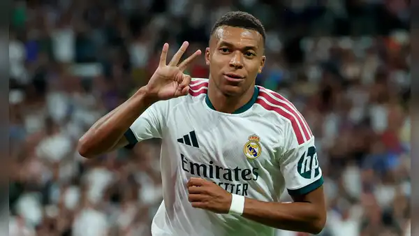 Con hat-trick de Kylian Mbappé, Real Madrid goleó 4-1 a Real Sociedad por LaLiga de España