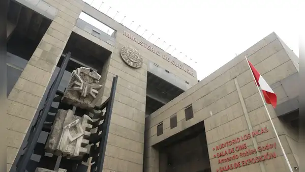 Fiscalía anticorrupción inicia diligencias en el Mincul por contrataciones de madre e hija, exmilitantes del PPC